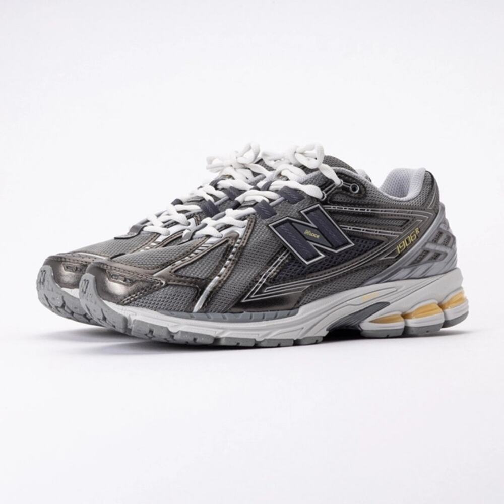 NEW BALANCE WOMEN'S 6.5 RUNNING SHOES U1906RV1 METALLIC GREY BLACK NIB